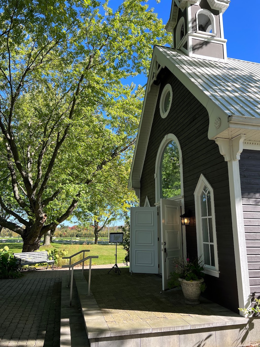 Petite Chapelle St-Gérard | 936 9e Rang, Saint-Félix-de-Kingsey, QC J0B 2T0, Canada | Phone: (819) 475-2151