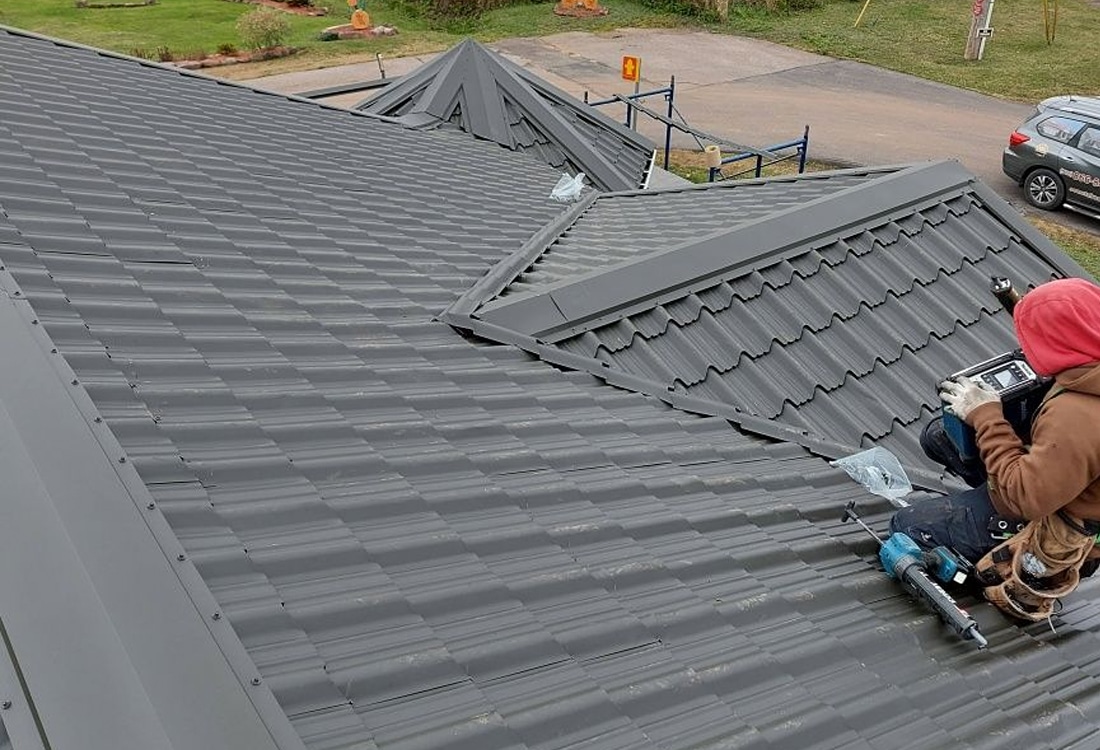 Ironclad Roofing | 1405 Denison St, Markham, ON L3R 5V2, Canada | Phone: (905) 752-4685