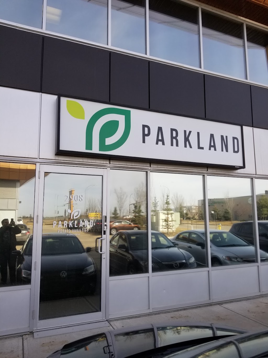 Parkland Potato Varieties Ltd | 2908 Ellwood Dr SW, Edmonton, AB T6X 0A9, Canada | Phone: (780) 435-3122