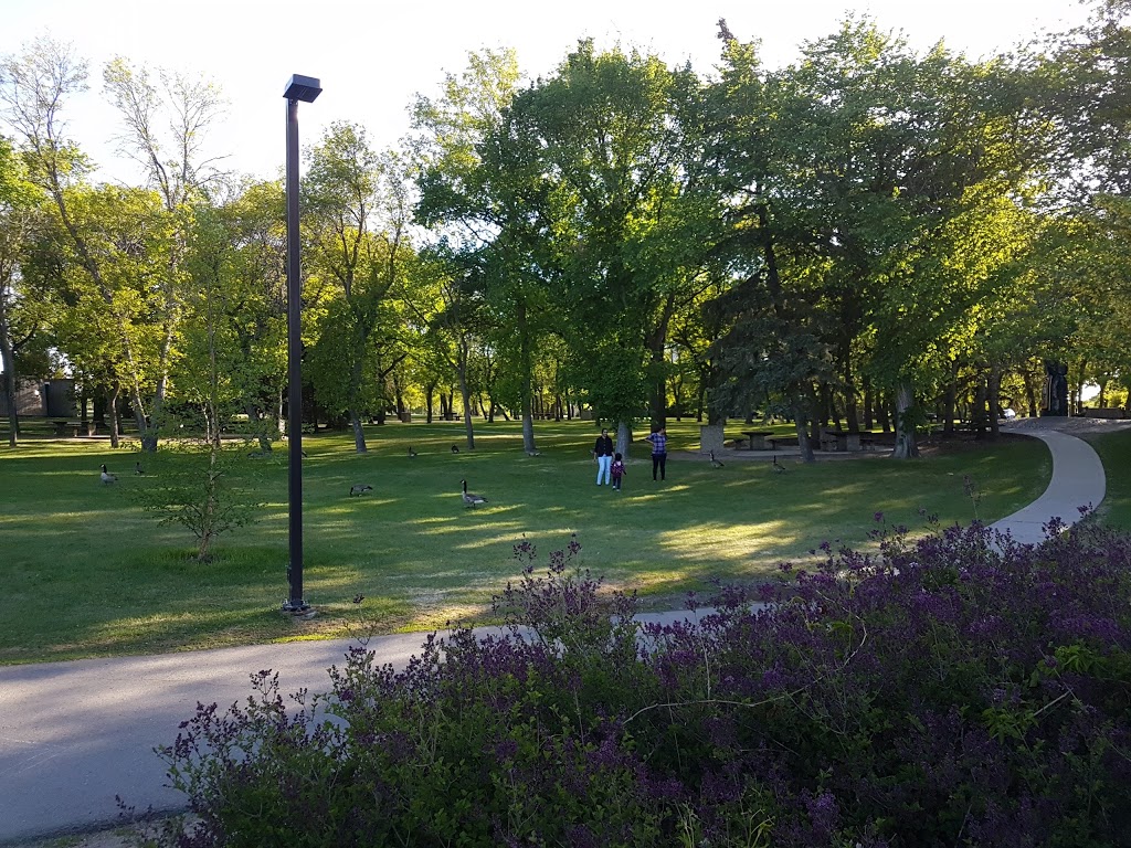 Lakeshore Park Kwakiutl Totem Pole | Regina, SK S4S, Canada | Phone: (306) 522-3661