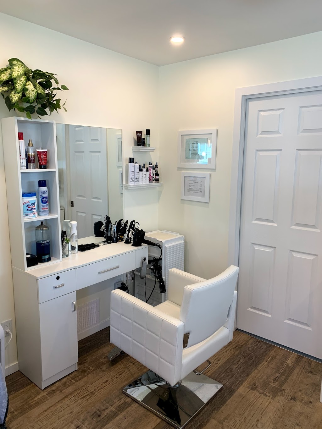 Styling Jens Hair Salon | 52 Fenchurch Ave, Princeton, BC V0X 1W0, Canada | Phone: (250) 293-6307