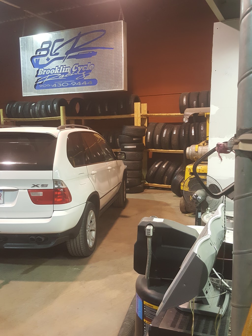 Tires 4 Less | 701 Brock St N, Whitby, ON L1N 4J3, Canada | Phone: (647) 830-6575