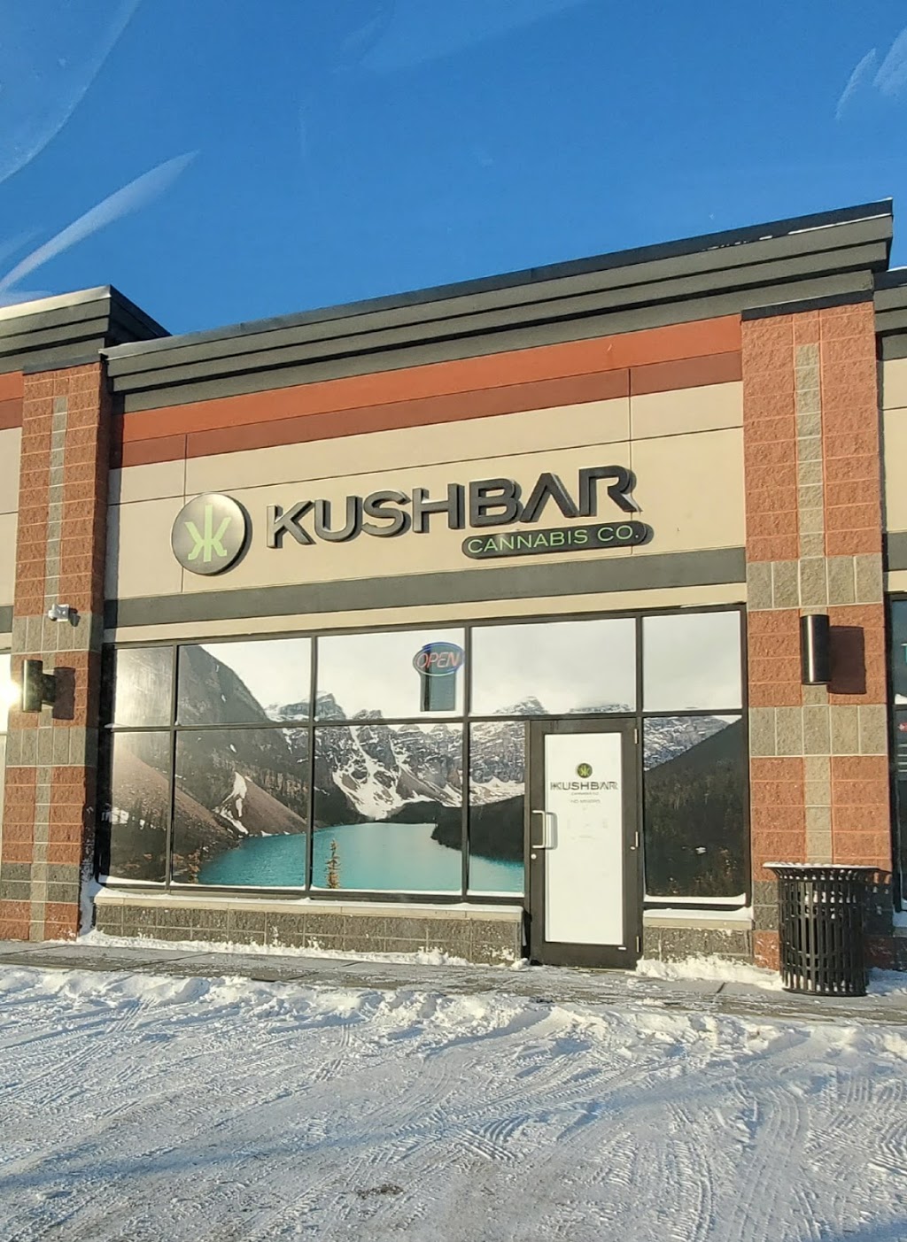 KushBar | 6805 48 Ave #360, Camrose, AB T4V 4W1, Canada | Phone: (780) 608-9669