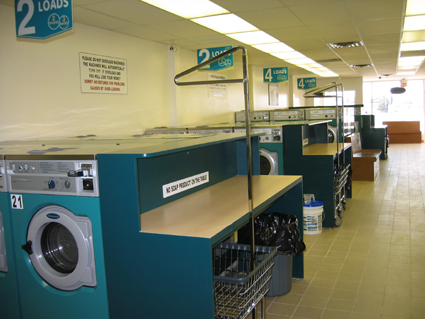 7DAY COIN LAUNDRY | 8 Bradstock Rd, North York, ON M9M 1M8, Canada | Phone: (416) 748-3411