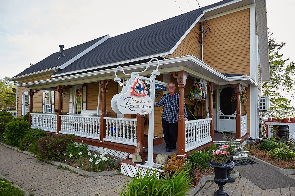 La Maison du Restaurateur Bnb | 90 Rte de lAnse-au-Persil, Rivière-du-Loup, QC G5R 1E2, Canada | Phone: (418) 868-0726