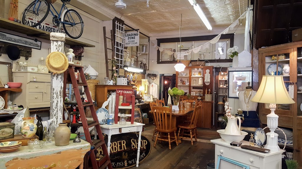 Frannis Attic Antiques, Uniques And Collectibles | 1011 Bay St, Port Rowan, ON N0E 1M0, Canada | Phone: (519) 410-4861