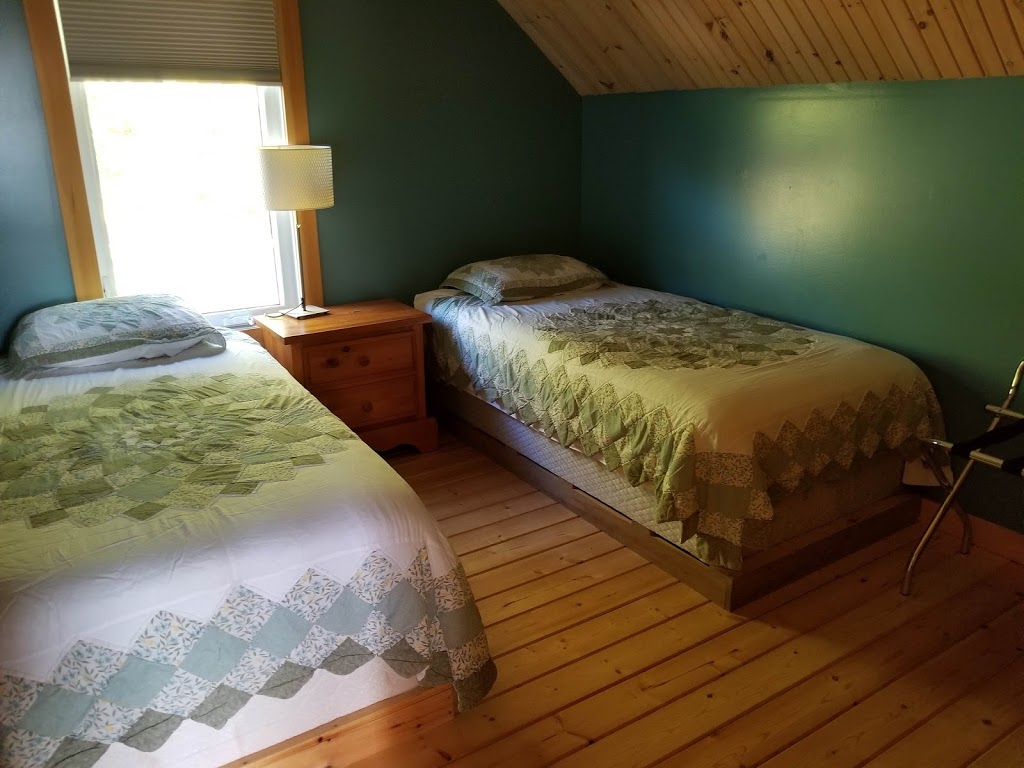 Bayside Resort, yr. round modern waterfront log cabins | Two OClock Road, Wikwemikong, ON P0P 2J0, Canada | Phone: (705) 859-1070