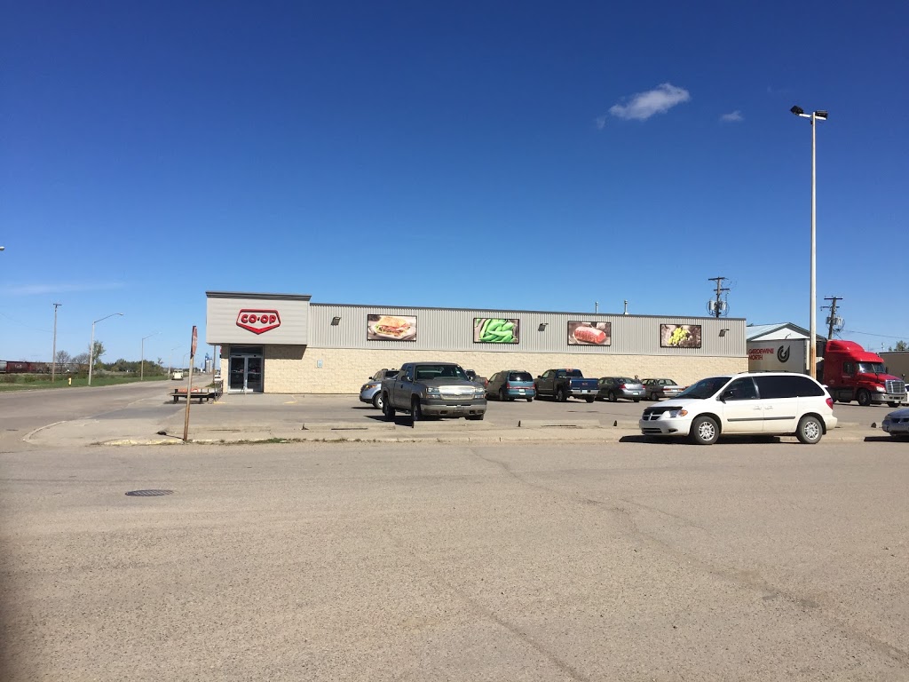 Co-op Food Store | 904 Railway St, Davidson, SK S0G 1A0, Canada | Phone: (306) 567-2011