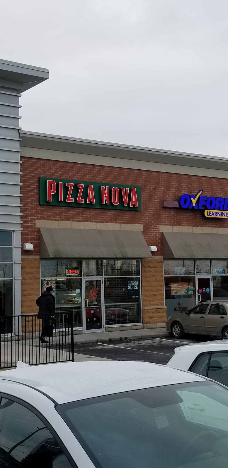 Pizza Nova | 129 Pedersen Dr, Aurora, ON L4G 0E3, Canada | Phone: (416) 439-0000