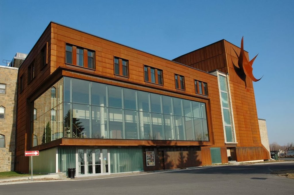 Théâtre Des Deux Rives | 30 Bd du Séminaire N, Saint-Jean-sur-Richelieu, QC J3B 5J4, Canada | Phone: (888) 443-3949