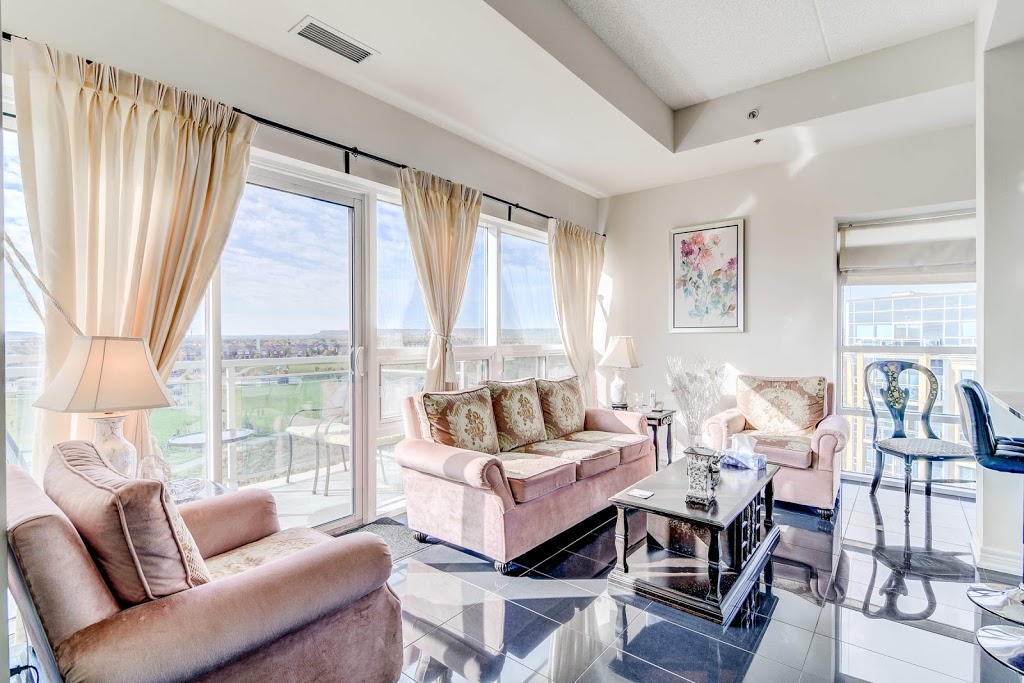 Larissa Sarakaeva - Royal LePage Real Estate | 65 Speers Rd #320, Oakville, ON L6K 0J1, Canada | Phone: (647) 219-7752