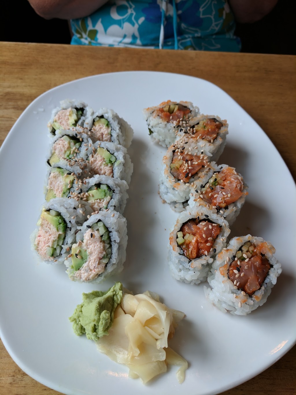 Umami Sushi | 17725 64 Ave, Surrey, BC V3S 1Z2, Canada | Phone: (604) 574-8816