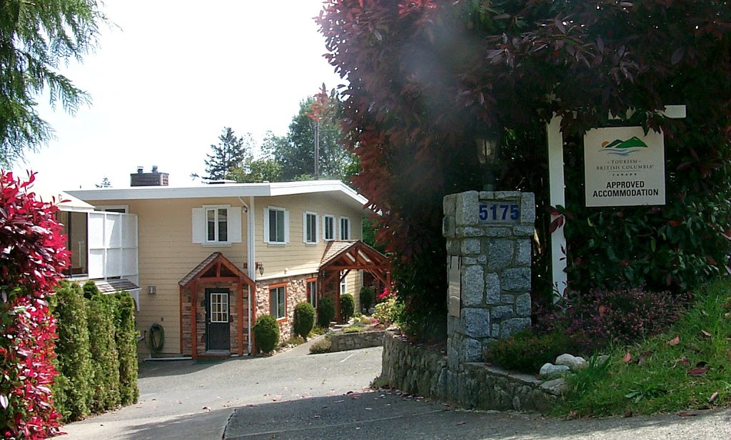 Bayridge Victoria Bed and Breakfast | 5175 Beckton Rd, Victoria, BC V8Y 2C2, Canada | Phone: (250) 658-8592