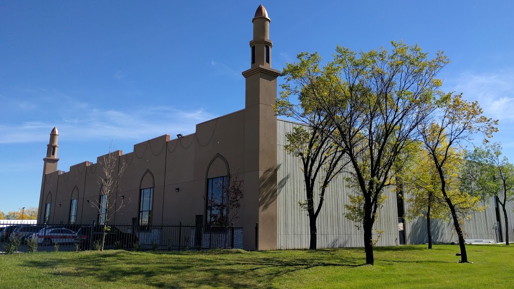 Akram Jomaa Masjid | 2624 37 Ave NE, Calgary, AB T1Y 5V7, Canada | Phone: (403) 291-0044