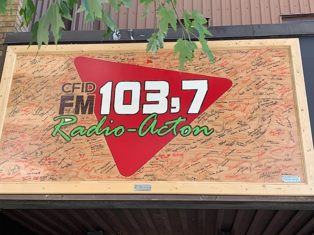 Radio Acton | 1040 Rue Dubois, Acton Vale, QC J0H 1A0, Canada | Phone: (450) 546-1037