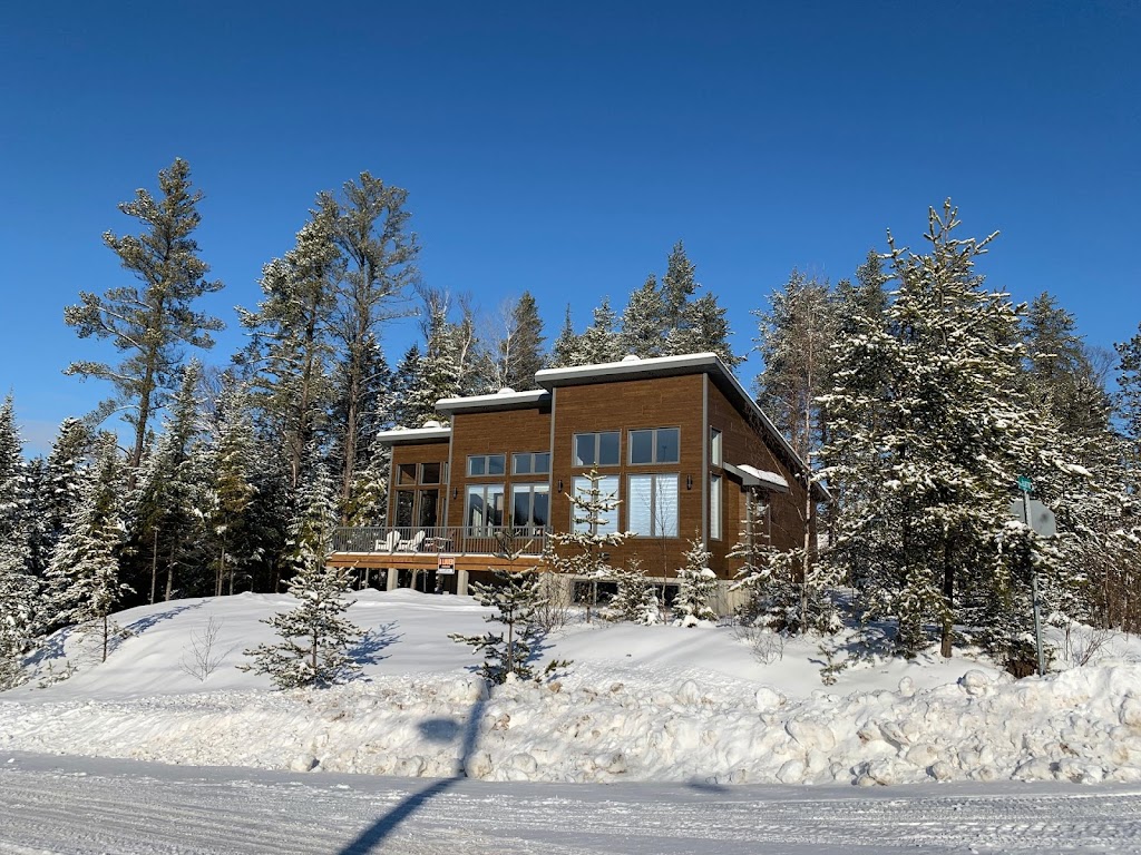 Chalet Trésor des Lacs | 1 Rue Éliette, Saint-Côme, QC J0K 2B0, Canada | Phone: (514) 534-0415