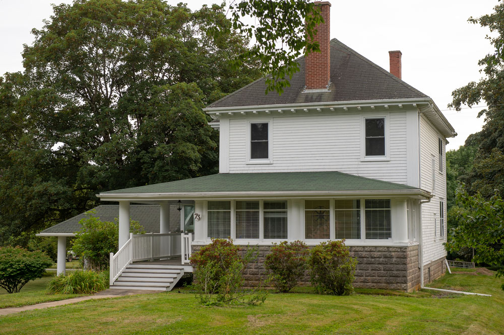 The Kinley House | 73 Green St, Lunenburg, NS B0J 2C0, Canada | Phone: (902) 634-4809