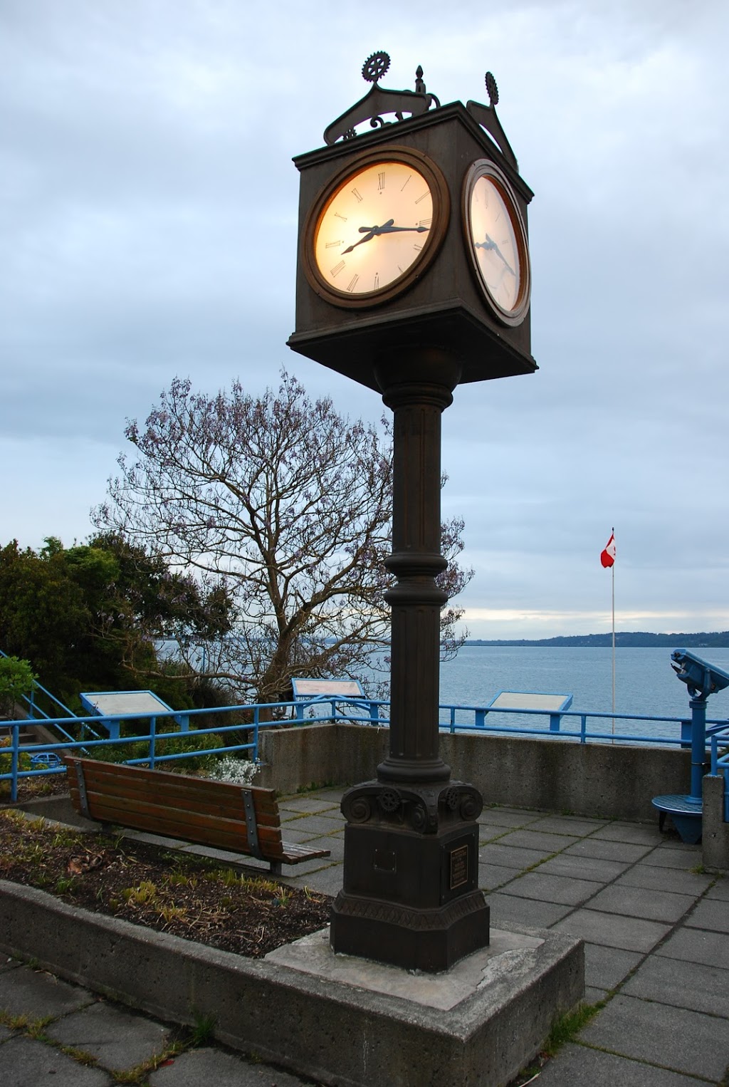 Memorial Park | Memorial Park, Marine Dr, White Rock, BC V4B, Canada | Phone: (604) 541-2181