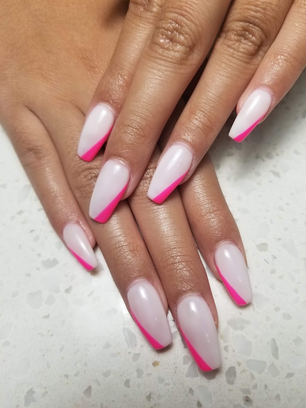 ONGLES HEAVEN NAILS | 730 Bd Décarie, Saint-Laurent, QC H4L 3L5, Canada | Phone: (514) 564-2188