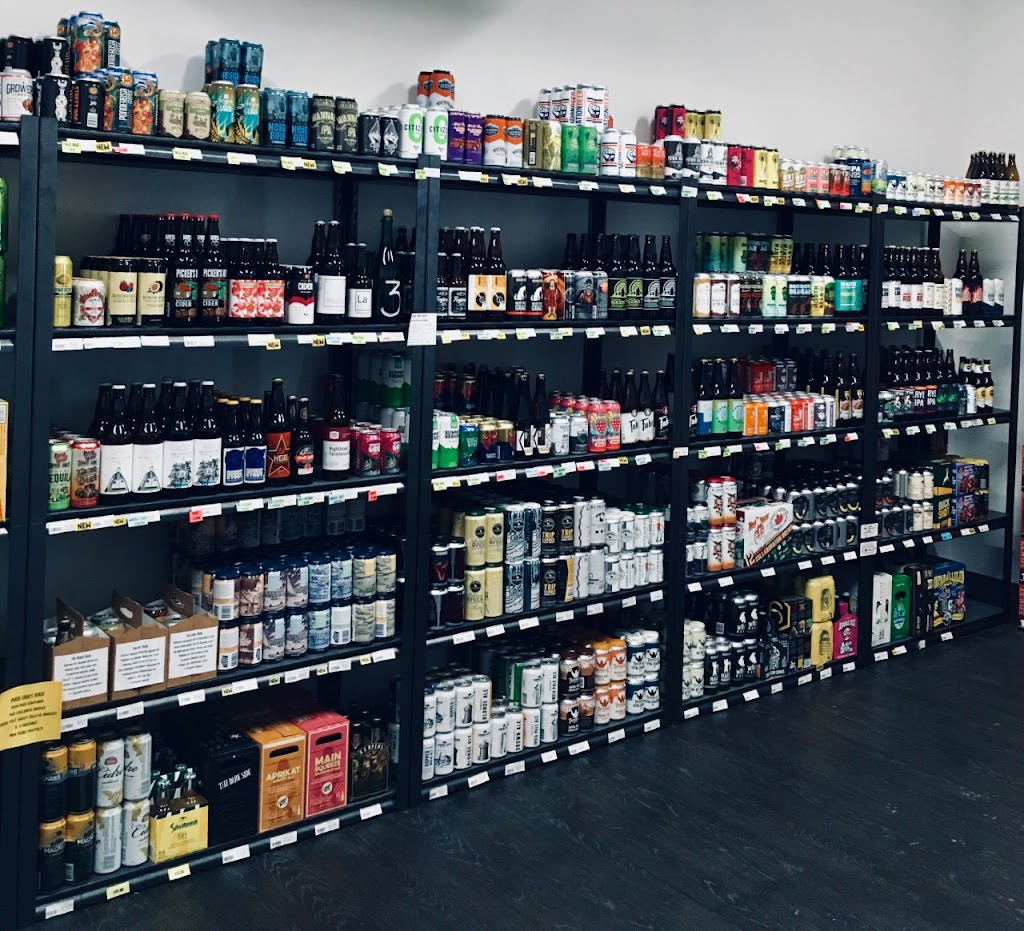 LA Liquor | 4702 AB-2A, Lacombe, AB T4L 1H4, Canada | Phone: (403) 789-4444