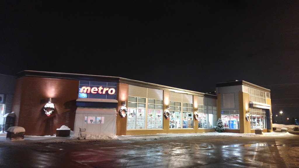 Metro Charny | 8032 Av. des Églises, Lévis, QC G6X 1X7, Canada | Phone: (418) 832-5346