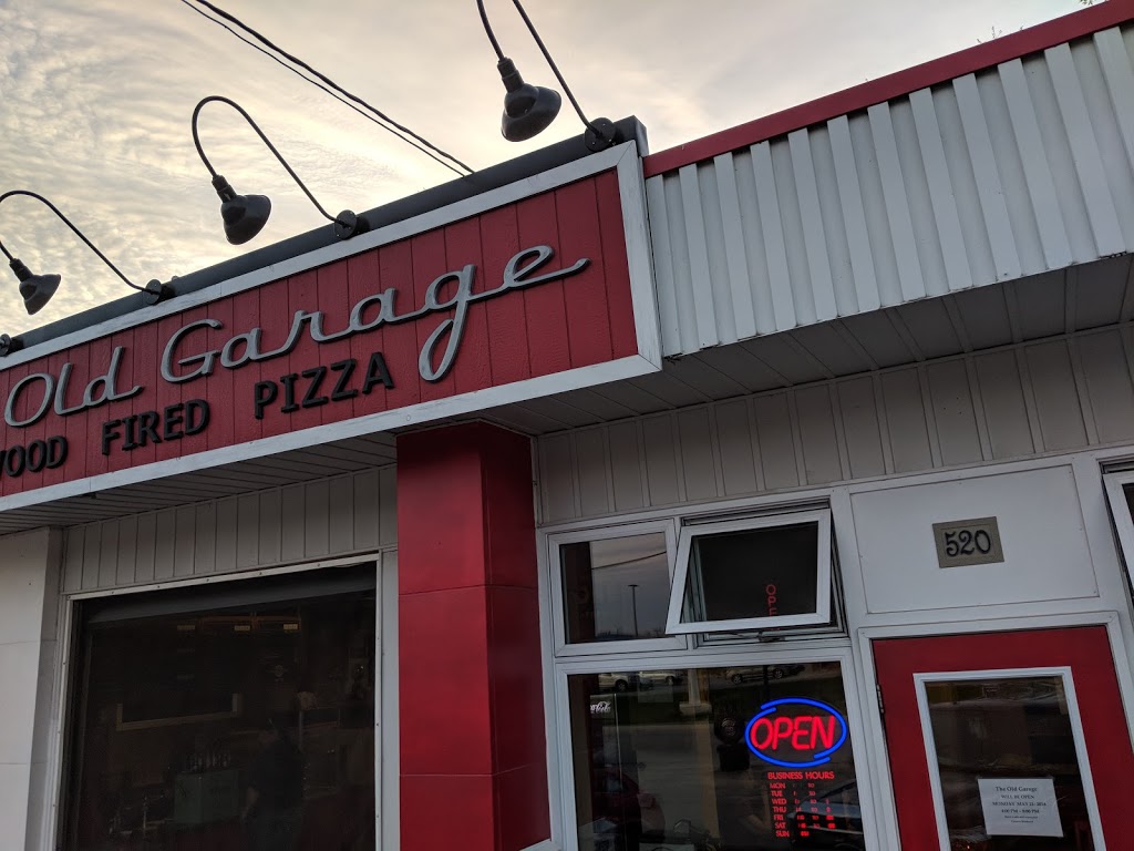 The Old Garage Wood Fired Pizza | 520 Durham St E, Walkerton, ON N0G 2V0, Canada | Phone: (519) 881-0111