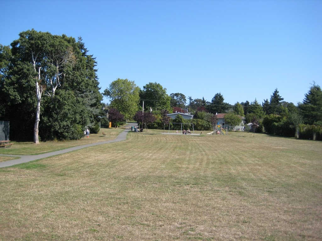 Tolmie Park | 2Y5, Leslie Dr, Victoria, BC V8X, Canada