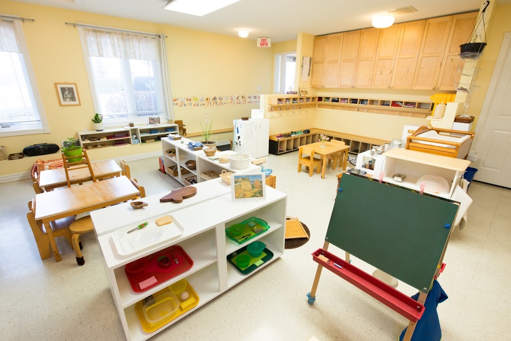 Montessori Childrens House | 1212 Arbuste Av, Cumberland, ON K4C 1C2, Canada | Phone: (613) 833-1442