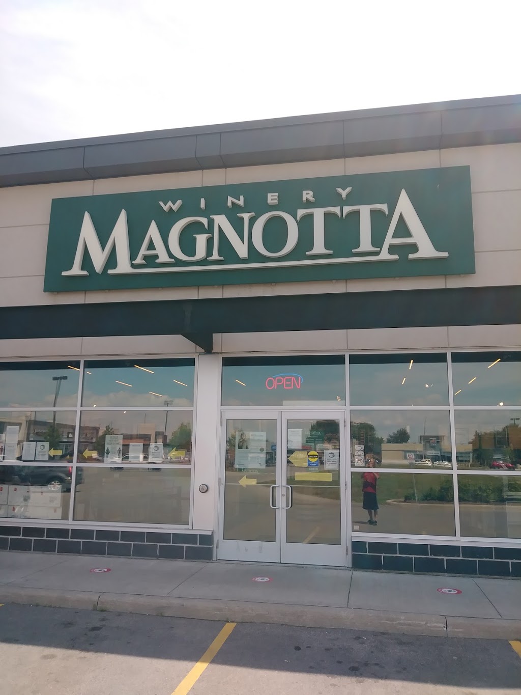 Magnotta | Ritson Rd N &, Adelaide Ave E, Oshawa, ON L1G 0B2, Canada | Phone: (905) 434-6894