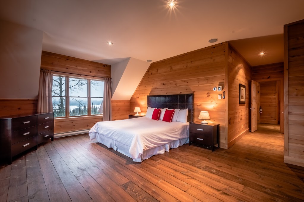 RCNT Chalets # 217 | 150 Chemin de la Fraternité, Lac-Supérieur, QC J0T 1P0, Canada | Phone: (844) 370-0257