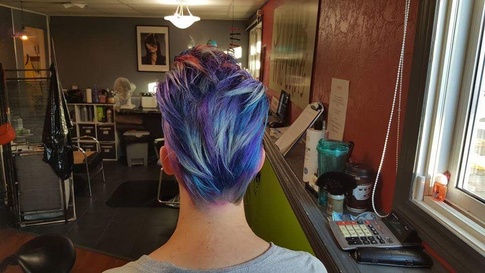 Your true colors | 978 Charlton Dr, Gloucester, ON K1J 8B3, Canada | Phone: (613) 745-2318