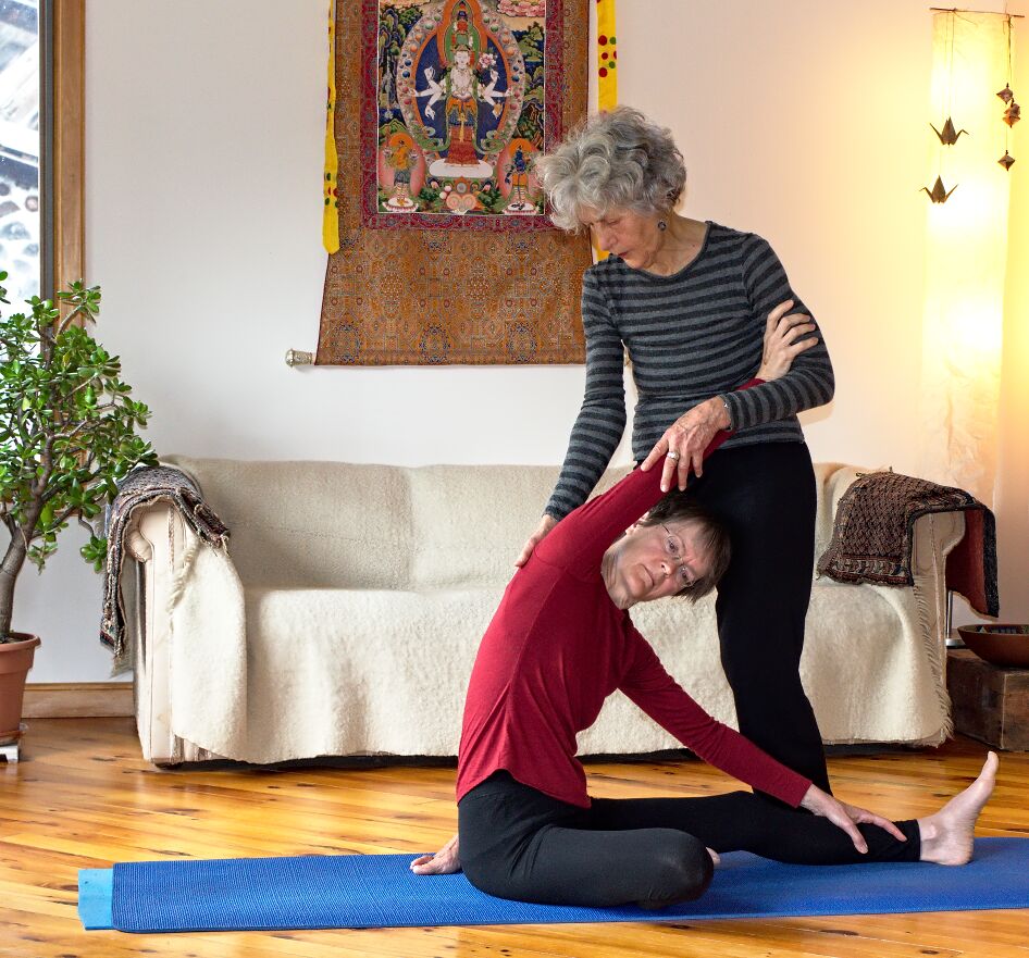 Hanna Back Yoga Therapy | 3261 Holleford Rd, Hartington, ON K0H 1W0, Canada | Phone: (613) 372-5240