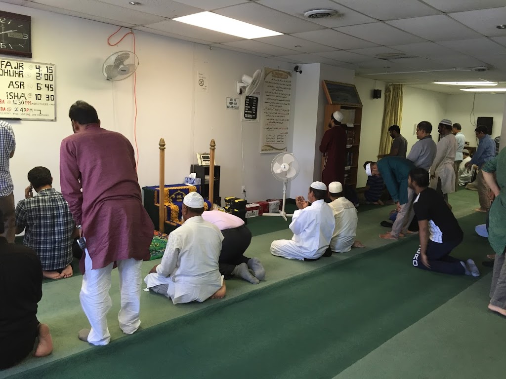 Danforth Islamic Centre | 3018 Danforth Av, East York, ON M4C 1M7, Canada | Phone: (416) 916-2853