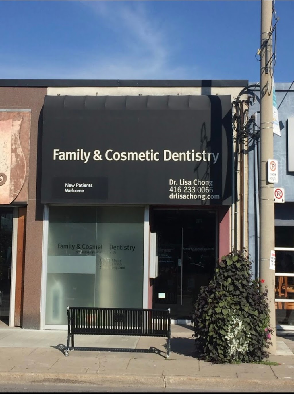 Family & Cosmetic Dentistry Dr.Lisa Chong | 3006 Bloor St W, Etobicoke, ON M8X 1C2, Canada | Phone: (416) 233-0066