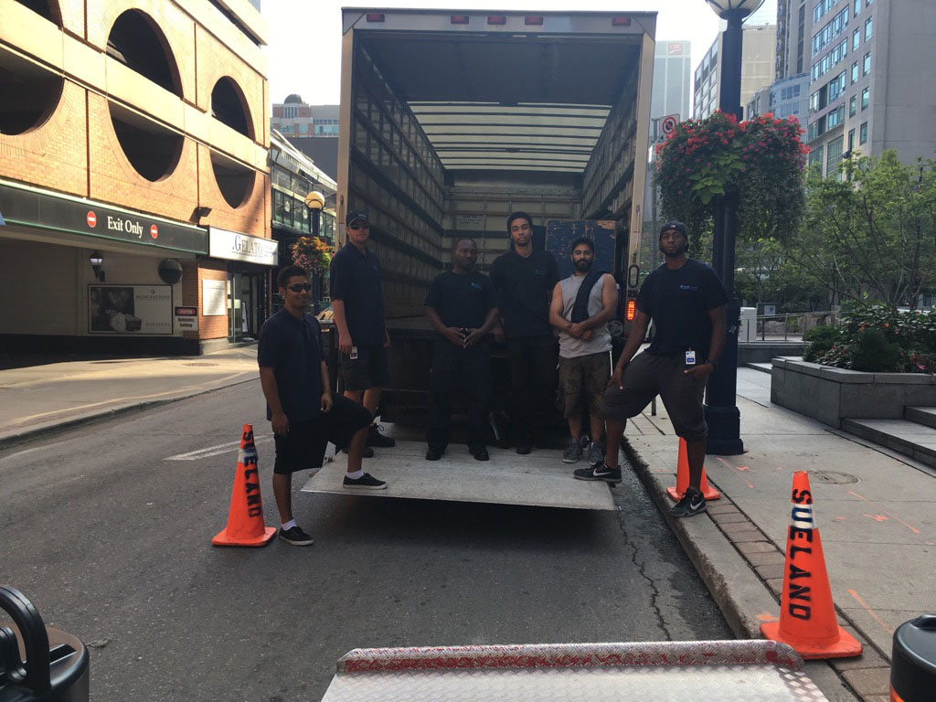 Sueland Moving & Storage Toronto | 347 Jane St #114, Toronto, ON M6S 3Z3, Canada | Phone: (416) 738-7947