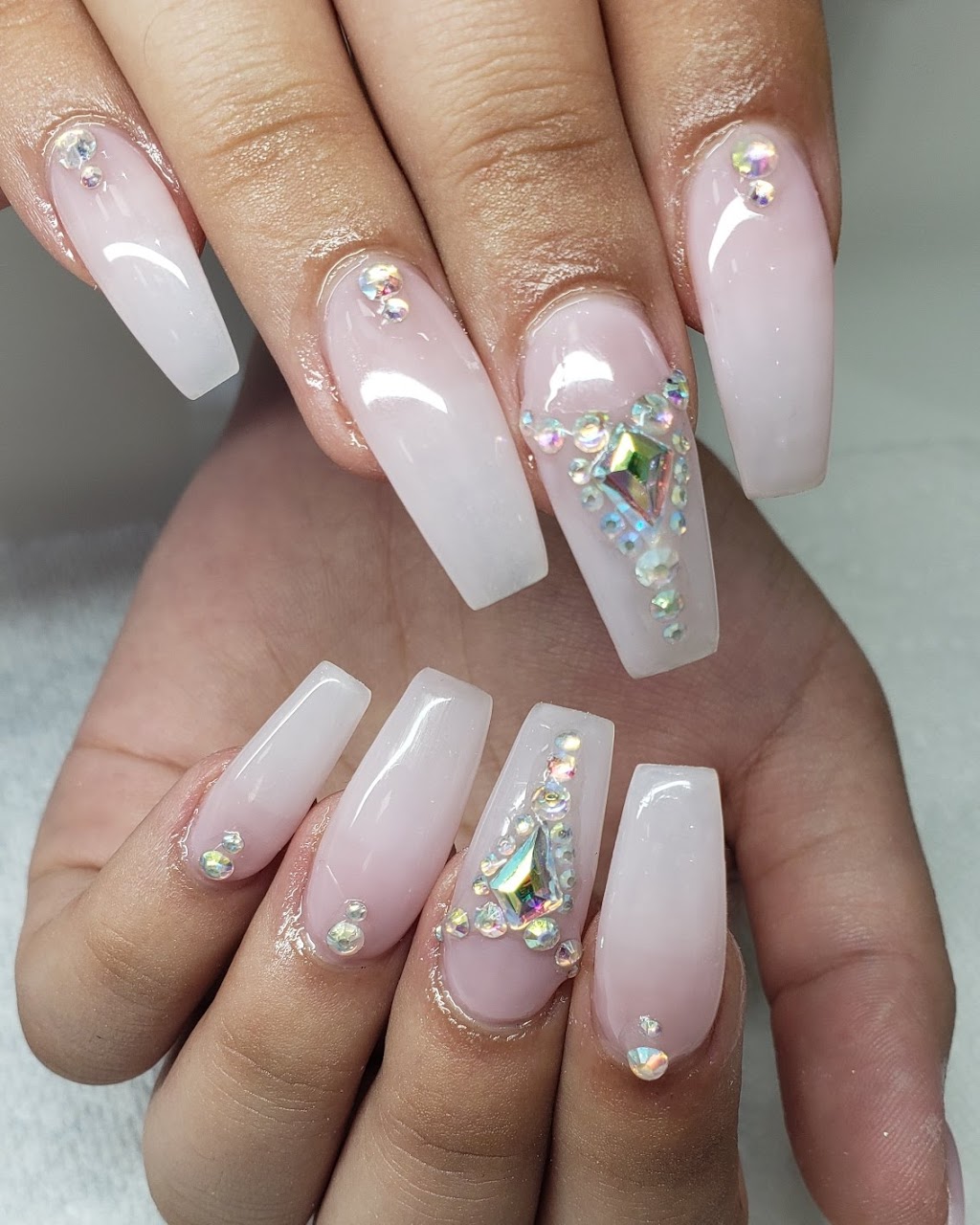 Nails For You | 735 Markland St #11, Markham, ON L6C 0G6, Canada | Phone: (905) 887-0227