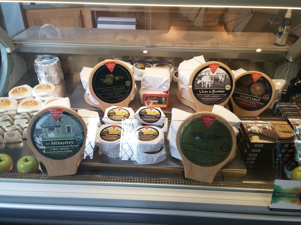 Fromagerie Du Champ à la Meule inc. | 3601 Rue Principale, Notre-Dame-de-Lourdes, QC J0K 1K0, Canada | Phone: (450) 753-9217