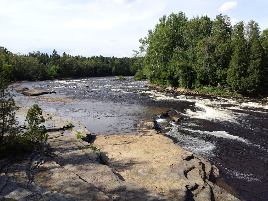 Promenade Jacques-Cartier | 175 Rte De La Pinière, Pont-Rouge, QC G3H 3R7, Canada