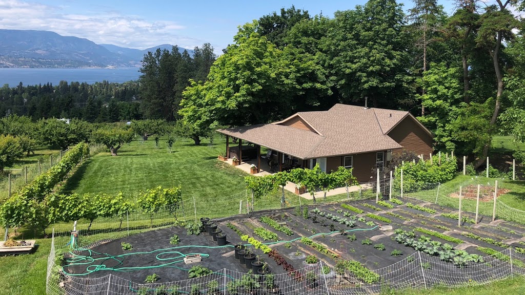 Kuipers Family Fruit Farm | 579 Barnaby Rd, Kelowna, BC V1W 4N7, Canada | Phone: (250) 575-3308