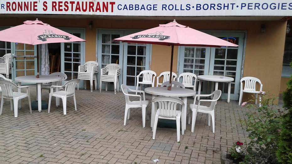 Ronnies Restaurant | 6542 King George Blvd, Surrey, BC V3W 4Z3, Canada | Phone: (604) 591-9848