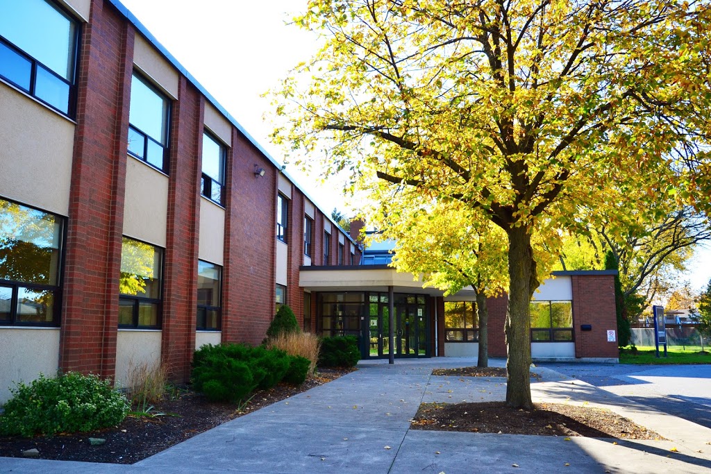 Niagara Falls Collegiate Institute | 2 OMalley Dr, St. Catharines, ON L2N 6N7, Canada | Phone: (905) 984-6427