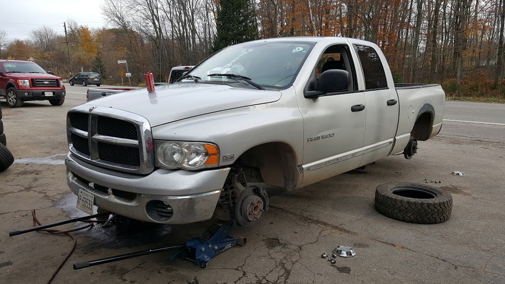 Scotts New & Used Tires | 1427 McDowell Rd E, Simcoe, ON N3Y 4K5, Canada | Phone: (519) 426-2441