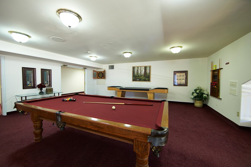 Kensington Court Retirement Residence | 1953 Cabana Rd W, Windsor, ON N9G 2X6, Canada | Phone: (519) 966-8558