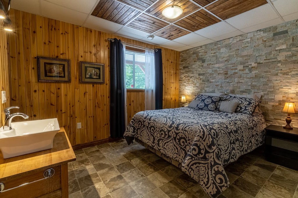 Les Chalets Tourisma - Le Chasse-Galerie | 1771 Rang Saguenay, Saint-Raymond, QC G3L 3G5, Canada | Phone: (833) 724-2538