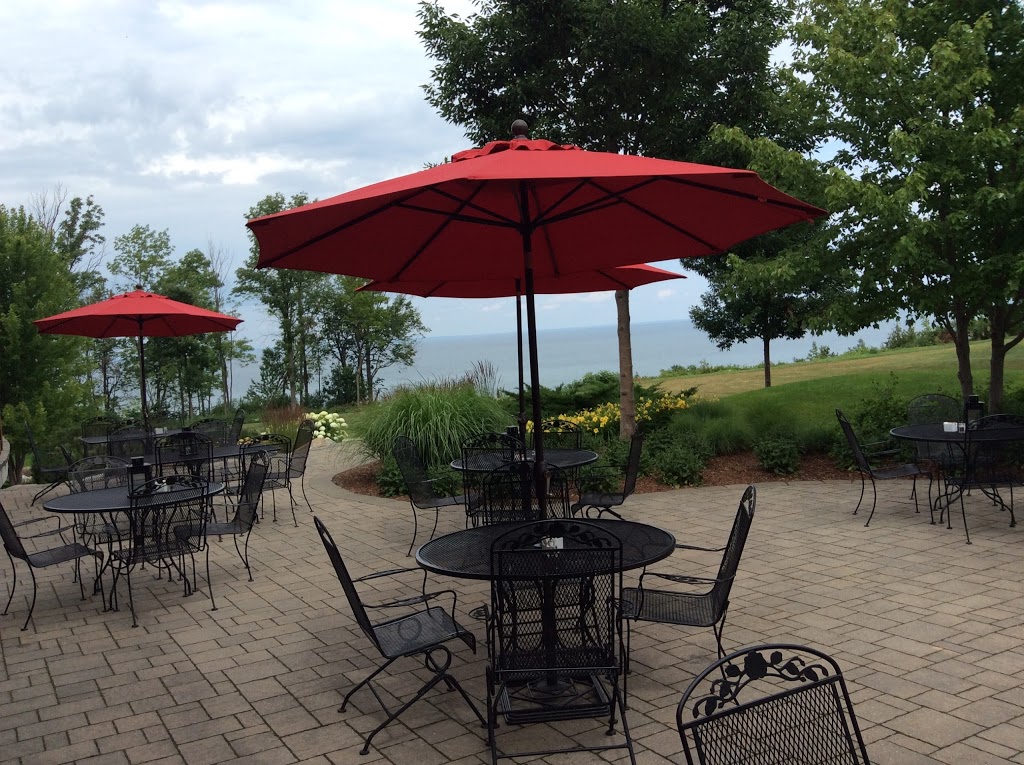 The Grill at Lora Bay Golf Club | 109 E Ridge Dr, Thornbury, ON N0H 2P0, Canada | Phone: (519) 599-7500 ext. 405