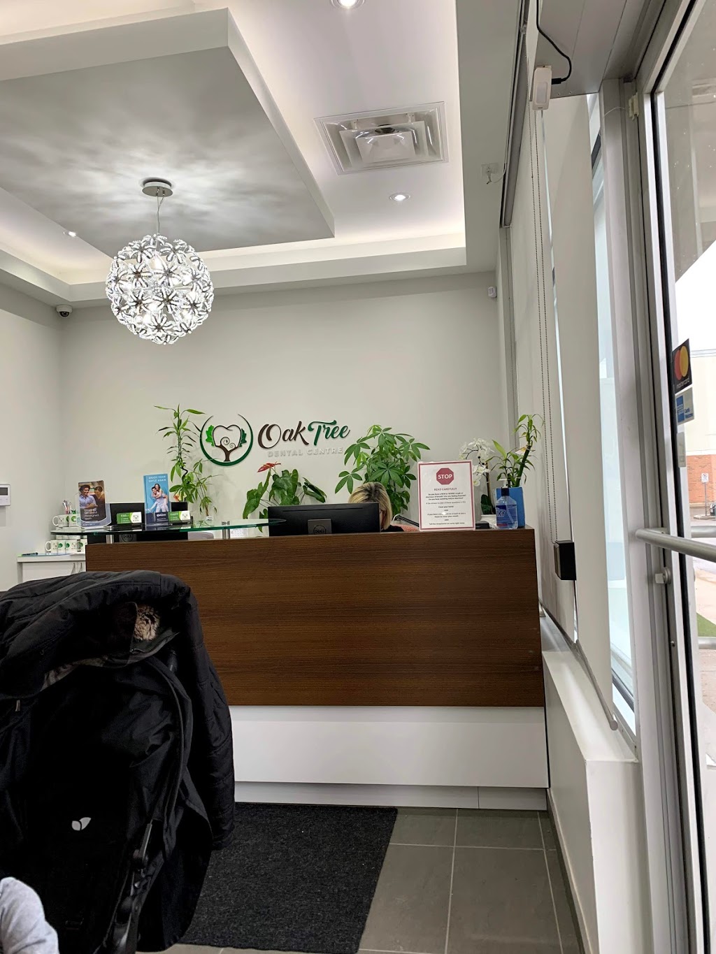 Oak Tree Dental Centre | 2061 Cornwall Rd, Oakville, ON L6J 7S2, Canada | Phone: (289) 813-3192