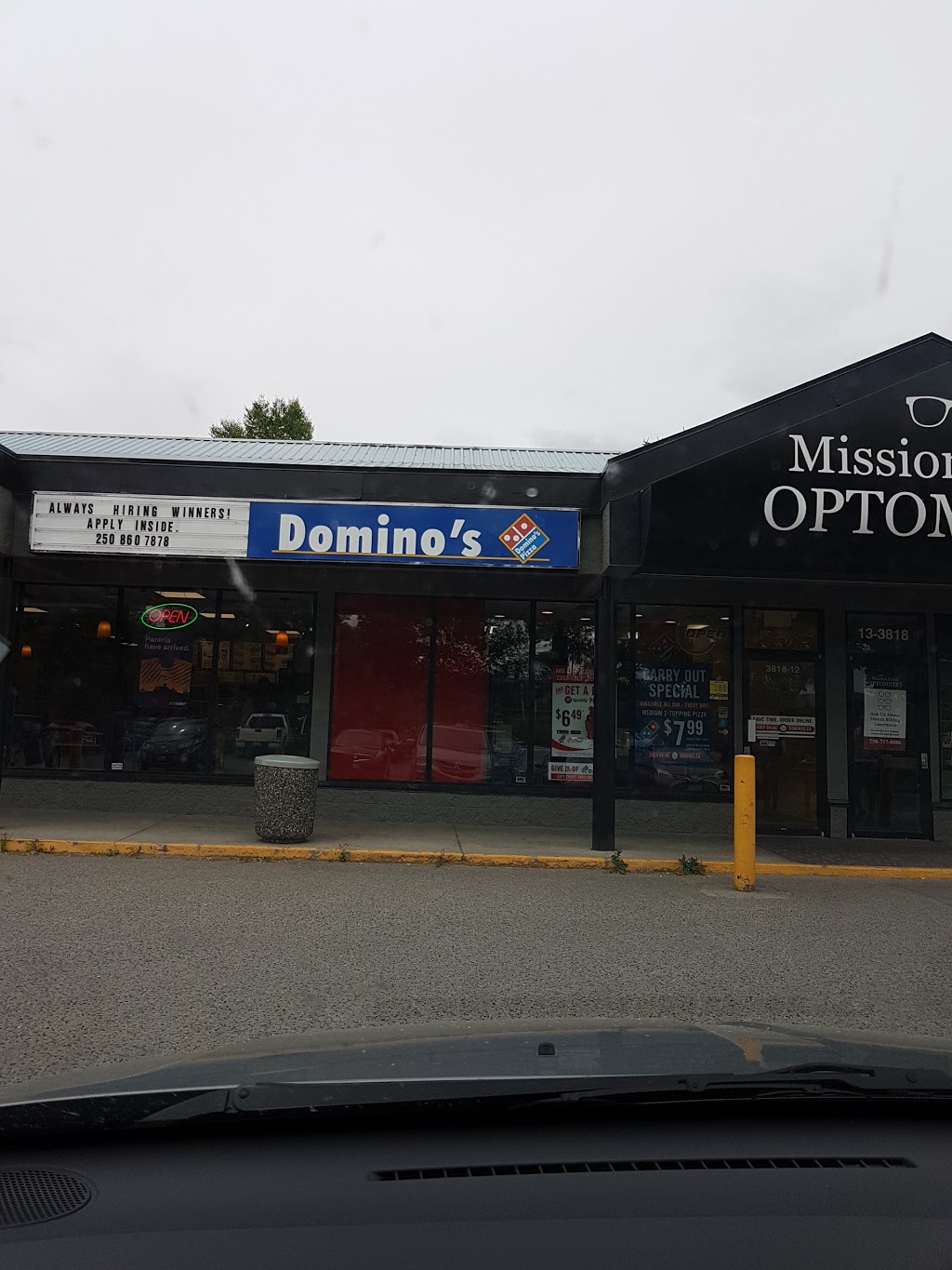 Dominos Pizza | 3818 Gordon Dr Unit #12, Kelowna, BC V1W 3G8, Canada | Phone: (250) 860-7878