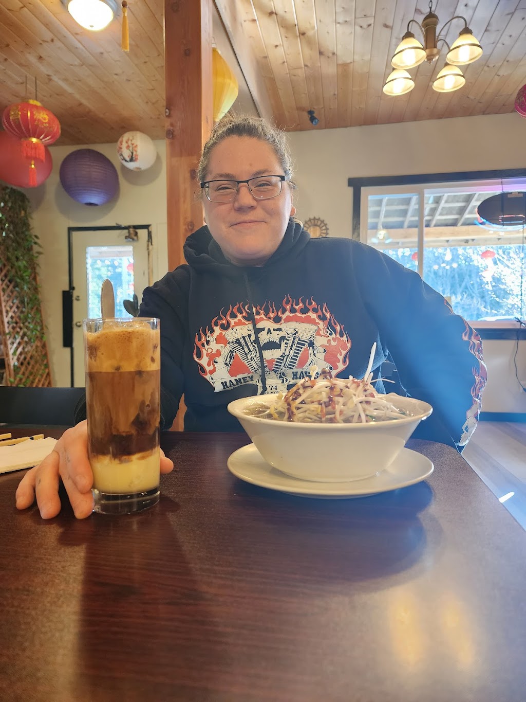 Old Man Pho | 9398 BC-101 B, Powell River, BC V8A 5C1, Canada | Phone: (604) 487-1997