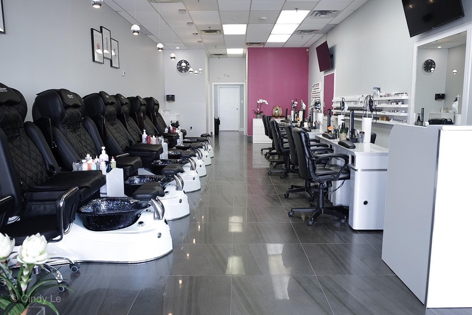 Blossom Nails & Spa | 3500 Fallowfield Rd #12, Nepean, ON K2J 4A7, Canada | Phone: (613) 825-1245