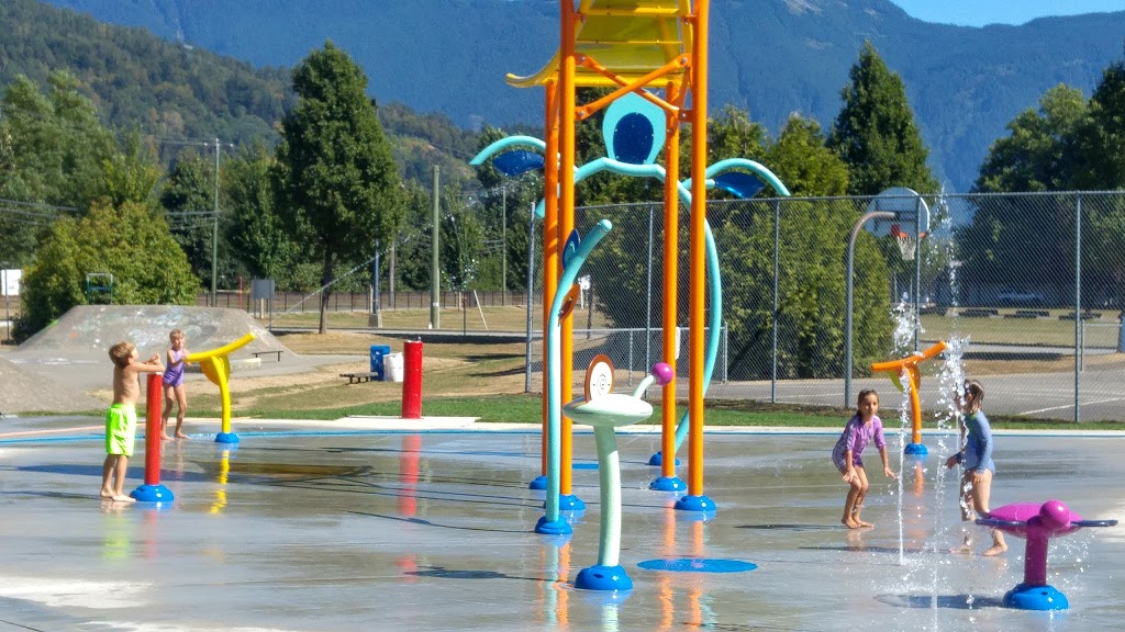 Centennial Spray Park | 6660 Pioneer Ave, Agassiz, BC V0M 1A3, Canada | Phone: (604) 796-8891